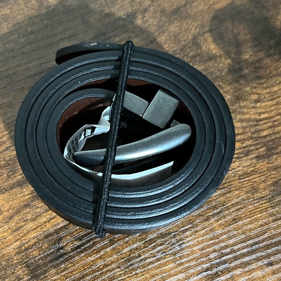 Levi's Brown Leather Belt - Picture 5 of 9